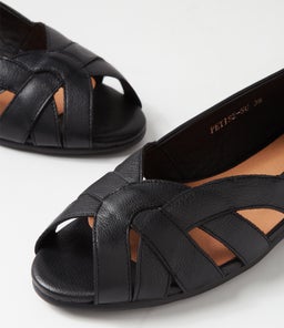 PETISE SU BLACK BLACK HEEL LEATHER