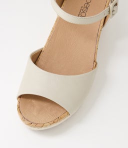 COUSIN SU ALMOND LEATHER