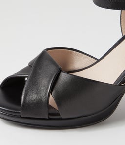 SURRENDER SU BLACK LEATHER