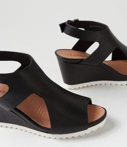 BETHYS SU BLACK LEATHER