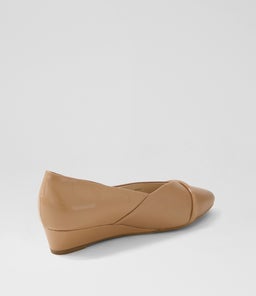 EASY SU CARAMEL LEATHER PATENT