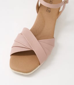 ZARRI SU CARAMEL LEATHER