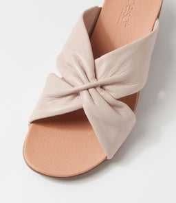 JAVIT SU NOUGAT GUM SOLE LEATHER