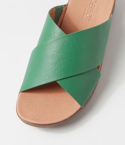 MIRROR2 SU EMERALD GUM SOLE LEATHER