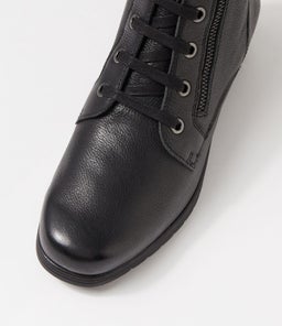 CASH SU BLACK LEATHER