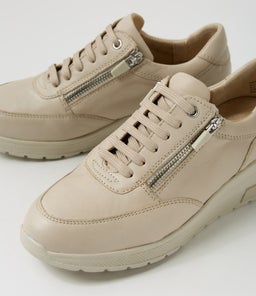 PATTIE SU LT GREY LEATHER