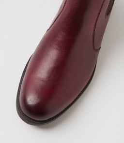 CAITRIN SU RASPBERRY VINTAGE LEATHER