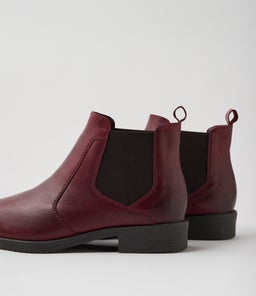 CAITRIN SU RASPBERRY VINTAGE LEATHER