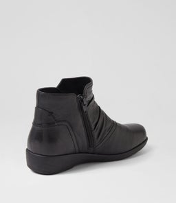 PARISA SU BLACK LEATHER