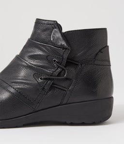 PARISA SU BLACK LEATHER