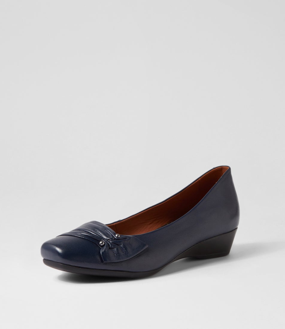 Reverse-Su-Navy-Leather