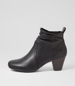 FELICIITY SU BLACK LEATHER