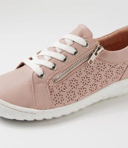TIMMI SU BLUSH WHITE SOLE LEATHER