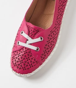 WIN SU DK FUCHSIA LEATHER