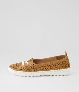 WIN SU DK TAN LEATHER