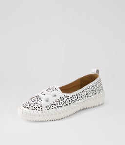 WIN SU WHITE LEATHER