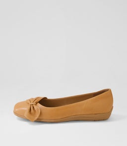 CONNOR SU DK TAN LEATHER