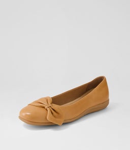 CONNOR SU DK TAN LEATHER