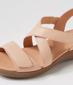MOMENTUM SU DK NUDE GUM SOLE LEATHER