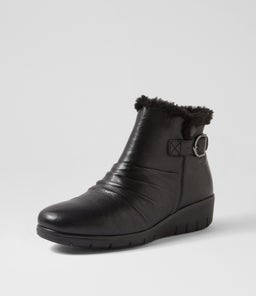 GIIA SU BLACK LEATHER