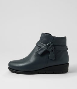 MAYI SU NAVY LEATHER
