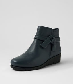 MAYI SU NAVY LEATHER