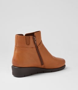 MAYSI SU NEW TAN LEATHER