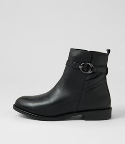 DANNELA SU BLACK LEATHER