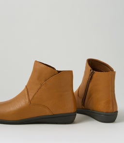 FAITHY SU NEW TAN LEATHER