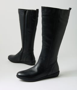 FELICITEY SU BLACK LEATHER
