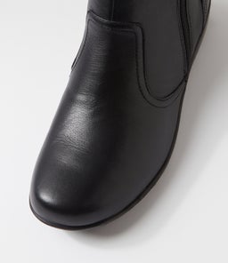 POPPI SU BLACK LEATHER