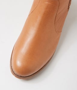 HAZZLE SU DK TAN LEATHER