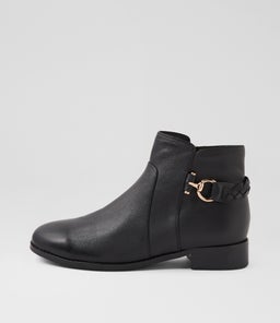 BELIEVES SU BLACK LEATHER