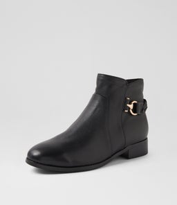 BELIEVES SU BLACK LEATHER