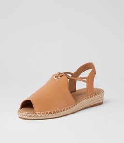 KITTI SU DK TAN LEATHER