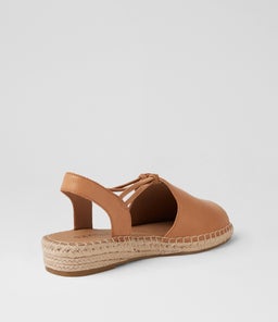 KITTI SU DK TAN LEATHER