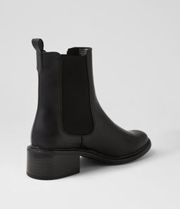 STABLE TH BLACK SMOOTH