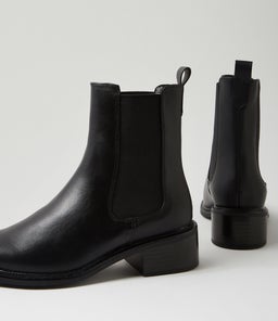 STABLE TH BLACK SMOOTH