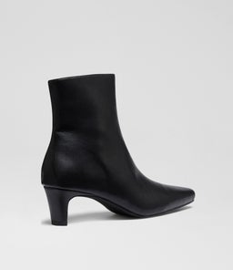 REESE TH BLACK SMOOTH