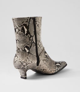SHADE TH BLACK WHITE SNAKE PU
