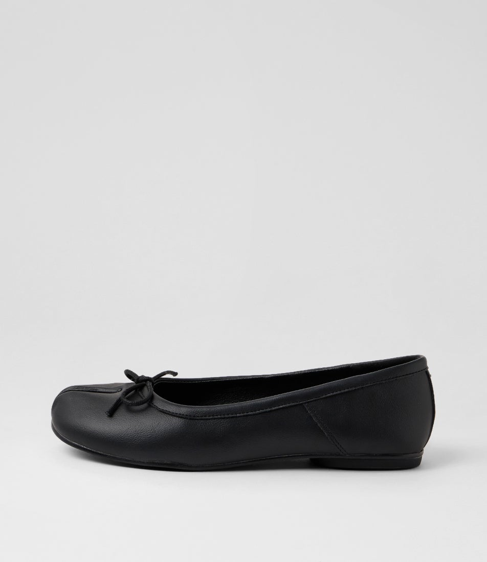 Hoshi Black Ballet Flats