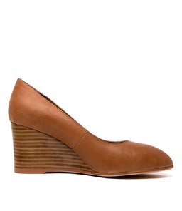 MELVINA TAN LEATHER