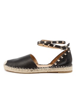 TORI TO BLACK LEATHER