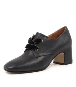 FARISH TO NAVY LEATHER
