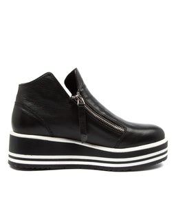 SIBONOS TO BLACK LEATHER