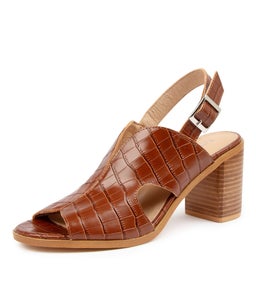 WYAT TO TAN CROC