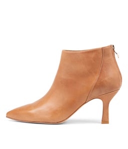 LARA TO TAN LEATHER