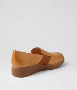 OTRAD TO DK TAN LT CHOC SOLE LEATHER