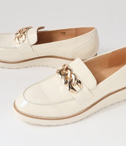 OZAMA TO IVORY IVORY SOLE PATENT LEATHER
