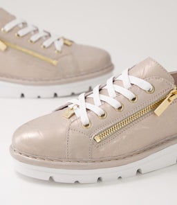 ELOS TO CHAMPAGNE SHRUNKEN LEATHER